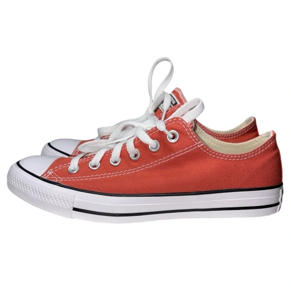 EUC Converse Chunk Taylor All Star Low ‘Seasonal Color Fire Opal’ Women Size 9.5